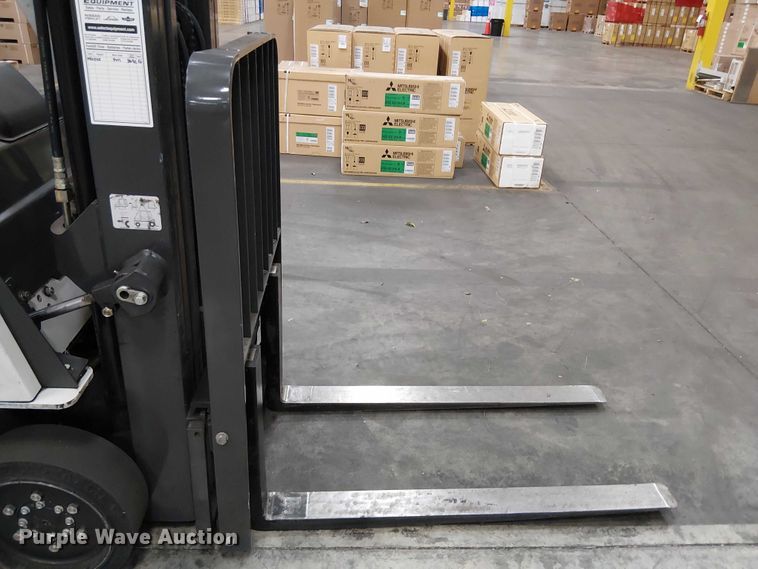 image for item EE5121 2016 UniCarriers CFS40 forklift