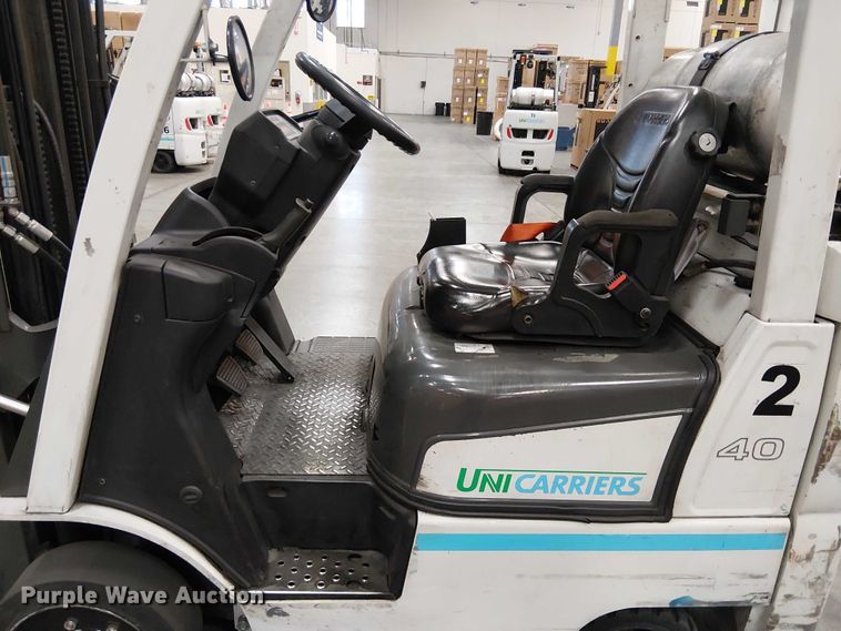 image for item EE5121 2016 UniCarriers CFS40 forklift