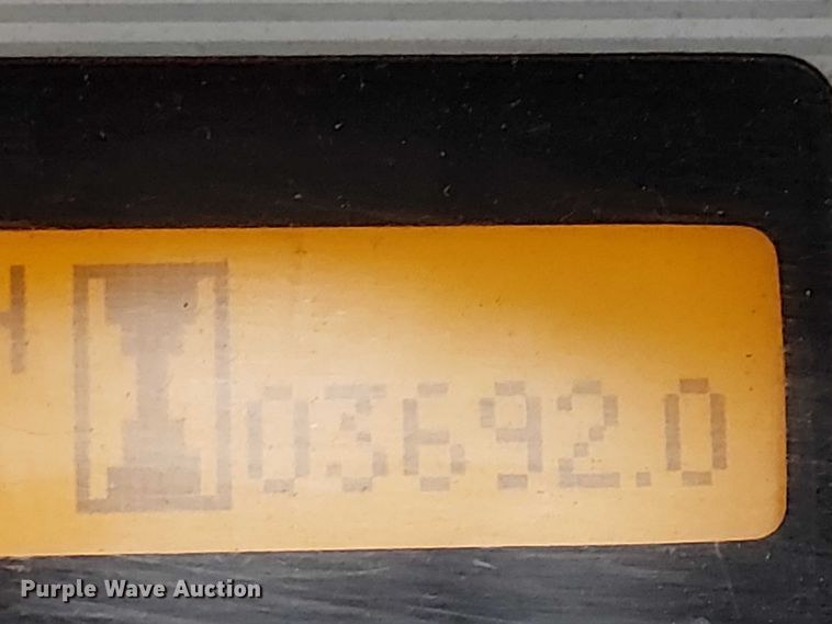 image for item EE5121 2016 UniCarriers CFS40 forklift