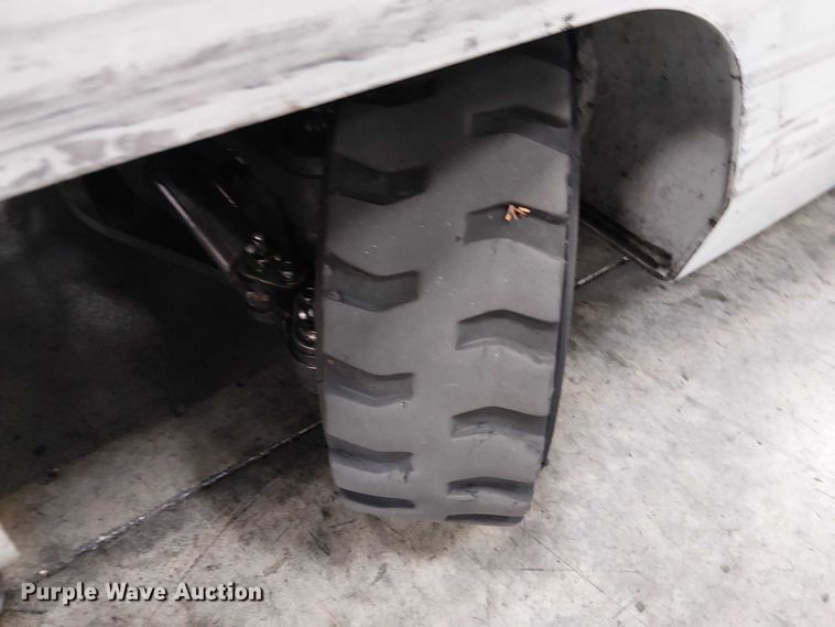 image for item EE5121 2016 UniCarriers CFS40 forklift