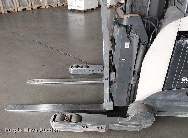 image for item EE5130 2015 Crown RM6025-45 reach truck