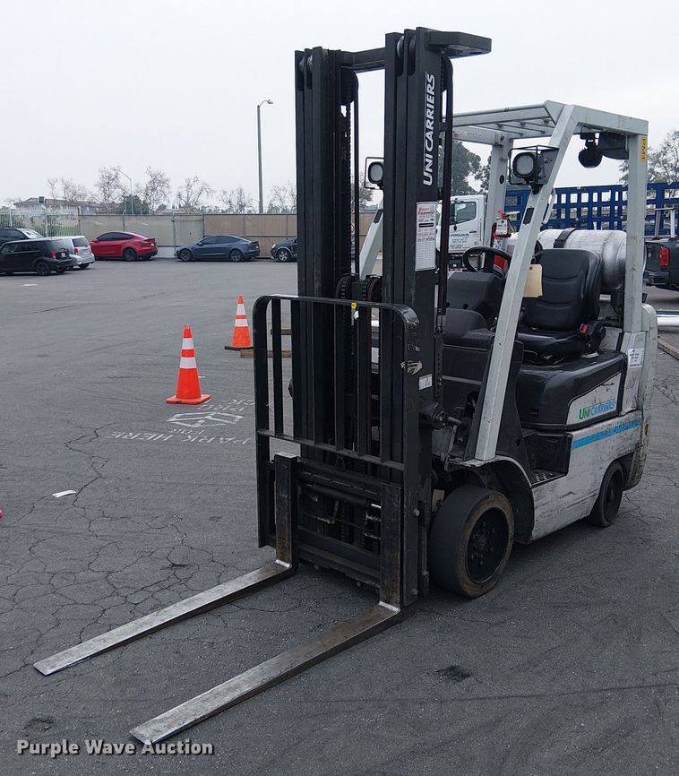 image for item EE5131 2017 UniCarriers CFS40 forklift