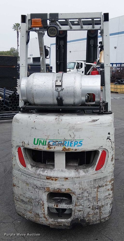 image for item EE5131 2017 UniCarriers CFS40 forklift