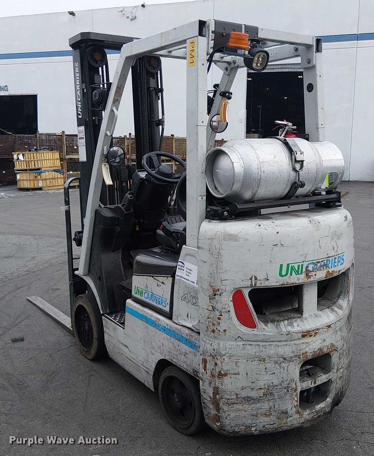 image for item EE5131 2017 UniCarriers CFS40 forklift