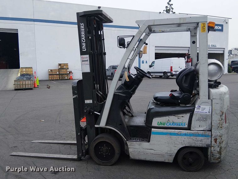 image for item EE5131 2017 UniCarriers CFS40 forklift