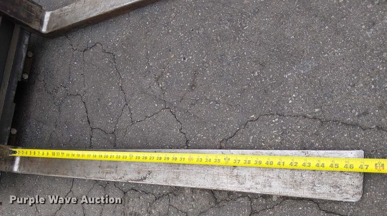 image for item EE5131 2017 UniCarriers CFS40 forklift