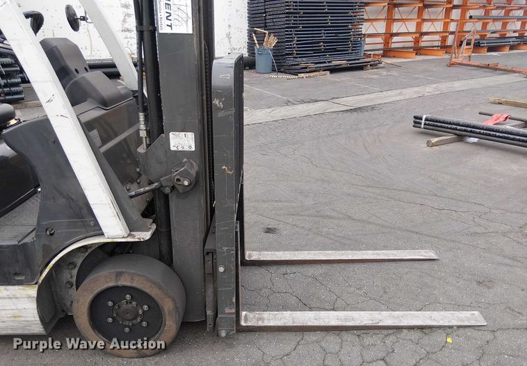 image for item EE5131 2017 UniCarriers CFS40 forklift