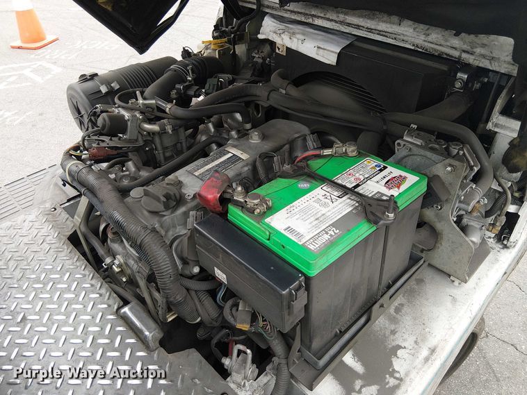 image for item EE5131 2017 UniCarriers CFS40 forklift