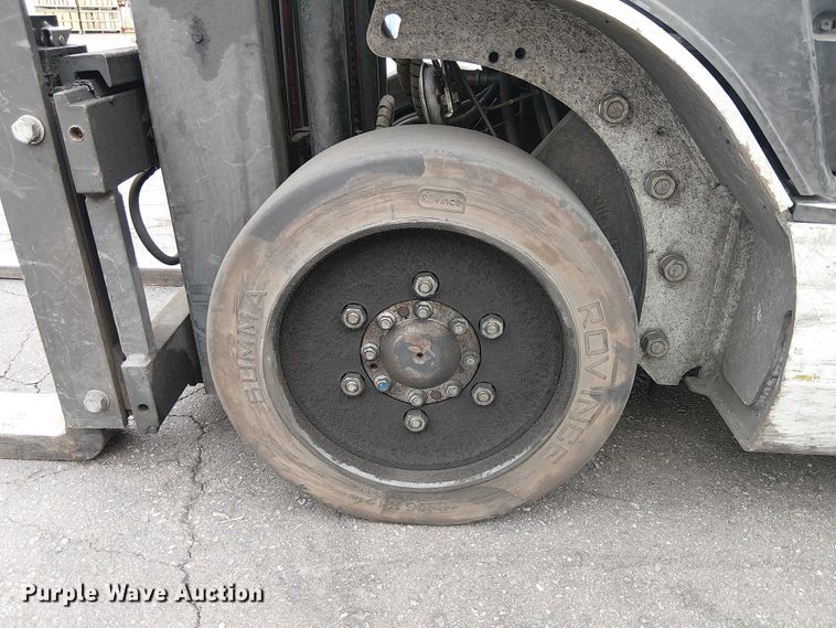 image for item EE5131 2017 UniCarriers CFS40 forklift