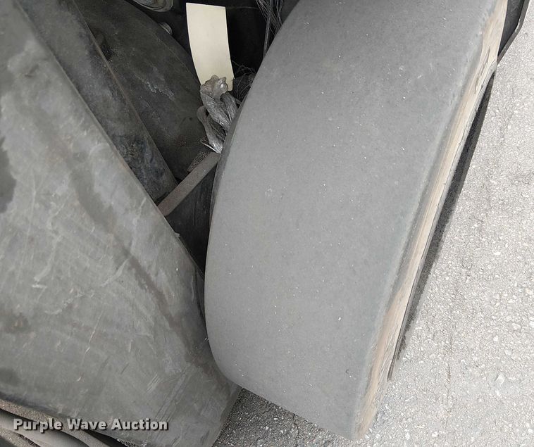 image for item EE5131 2017 UniCarriers CFS40 forklift