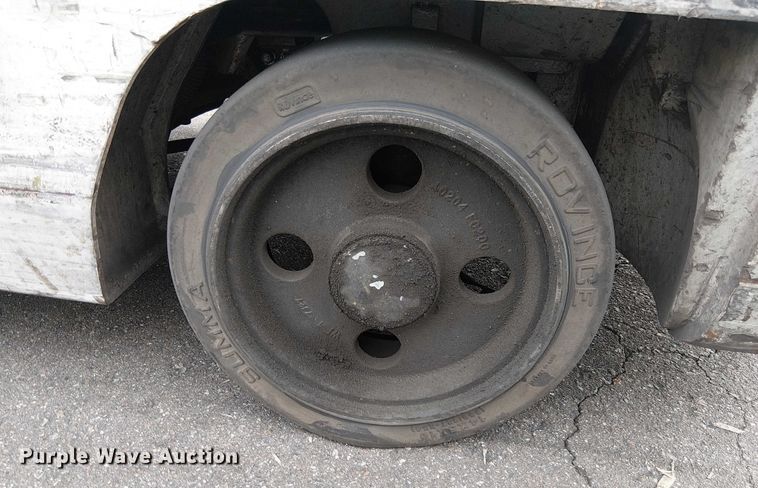 image for item EE5131 2017 UniCarriers CFS40 forklift