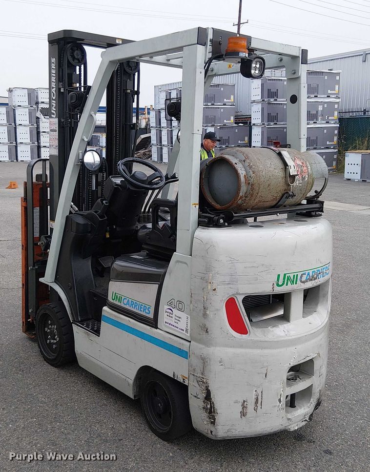 image for item EE5132 2017 UniCarriers CFS40 forklift