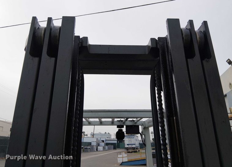 image for item EE5132 2017 UniCarriers CFS40 forklift