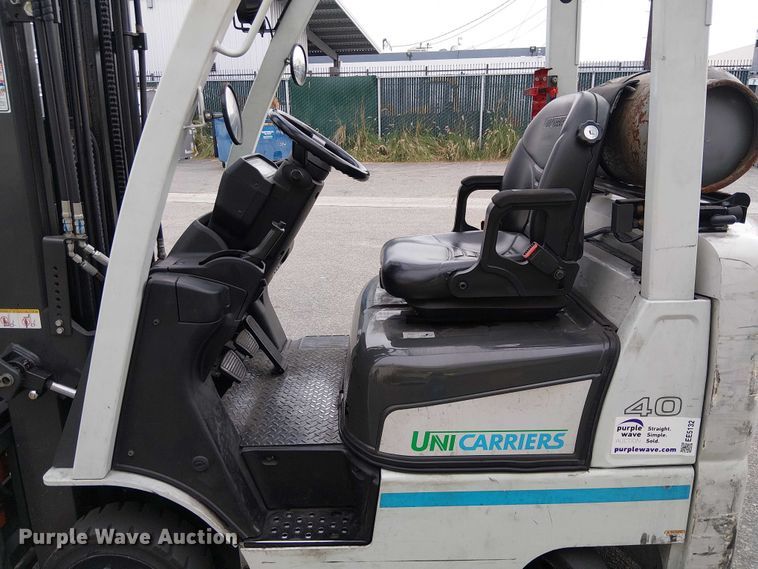 image for item EE5132 2017 UniCarriers CFS40 forklift