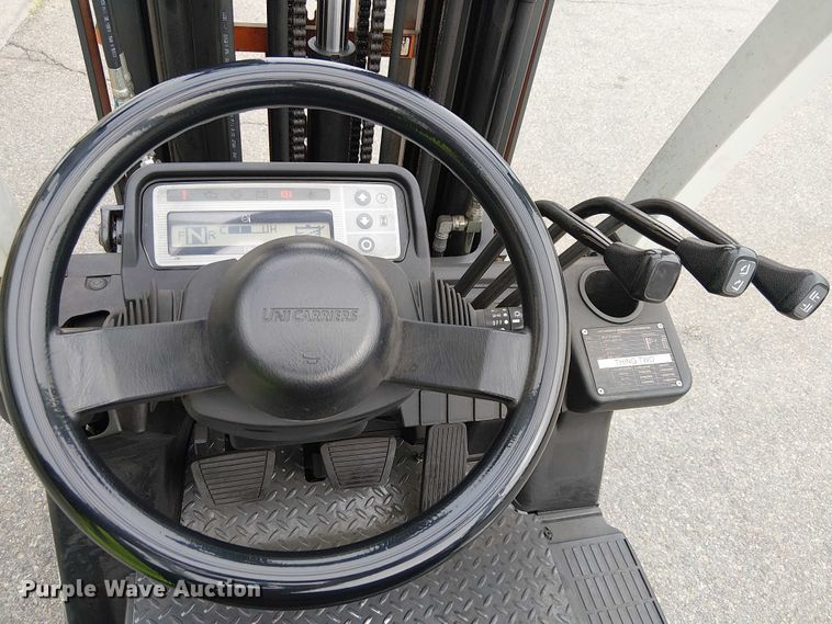image for item EE5132 2017 UniCarriers CFS40 forklift
