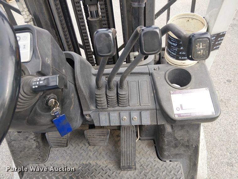 image for item EE5133 2015 UniCarriers AF50 forklift