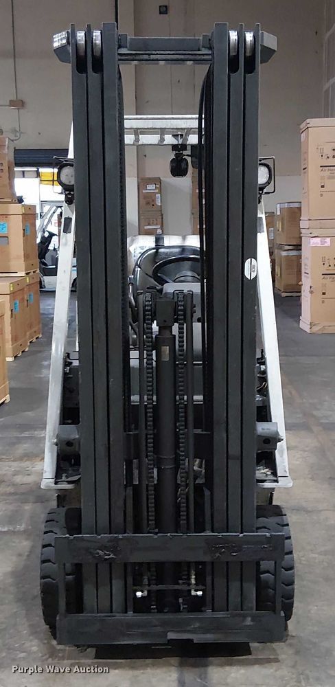 image for item EE5134 2017 UniCarriers CFS40 forklift