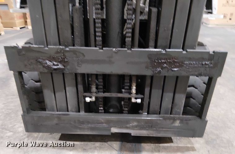 image for item EE5134 2017 UniCarriers CFS40 forklift