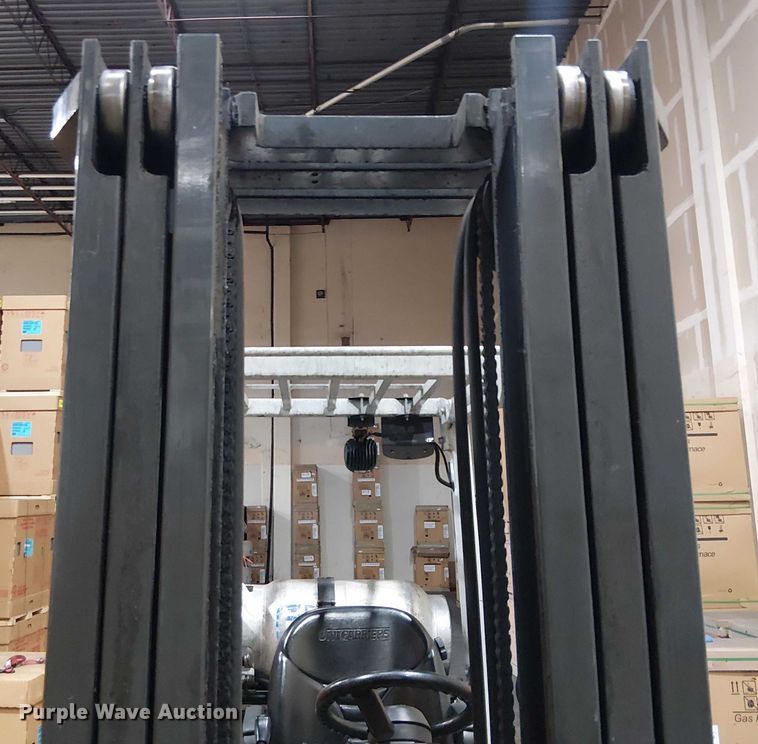 image for item EE5134 2017 UniCarriers CFS40 forklift