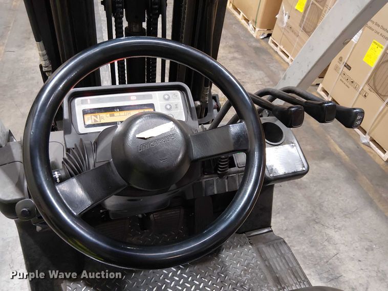 image for item EE5134 2017 UniCarriers CFS40 forklift