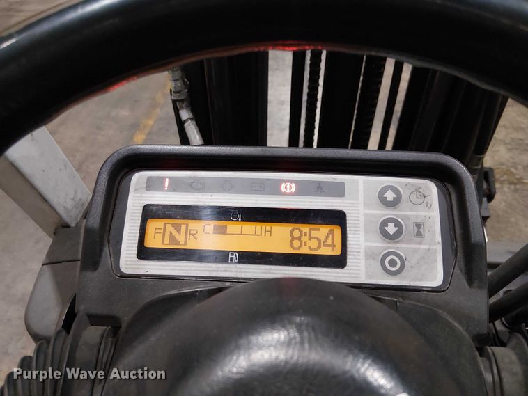 image for item EE5134 2017 UniCarriers CFS40 forklift