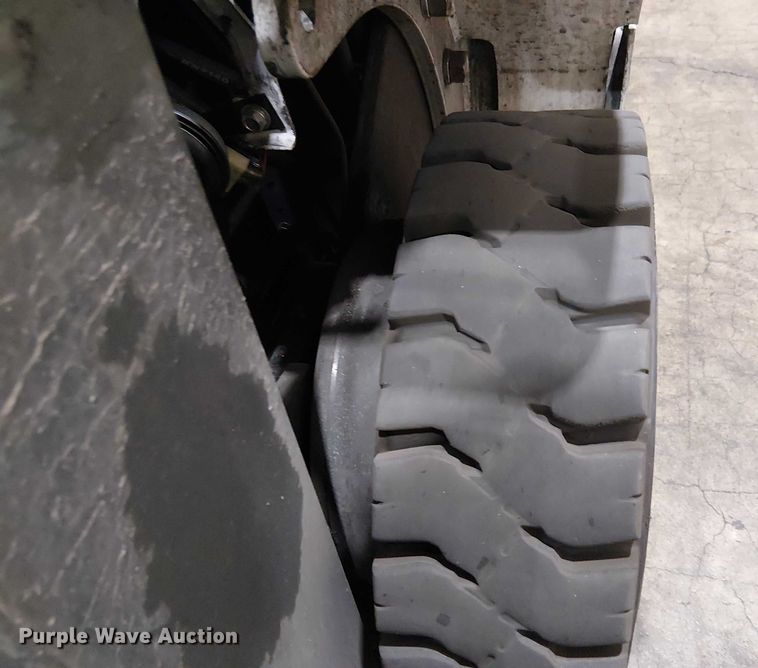 image for item EE5134 2017 UniCarriers CFS40 forklift