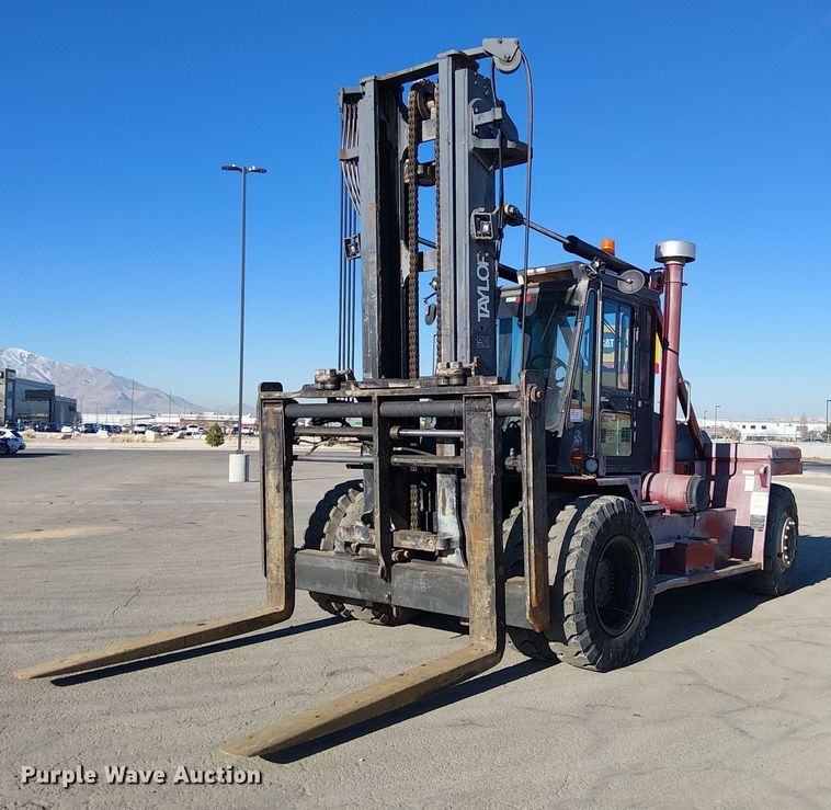 image for item EE5147 2009 Taylor TXH400L forklift