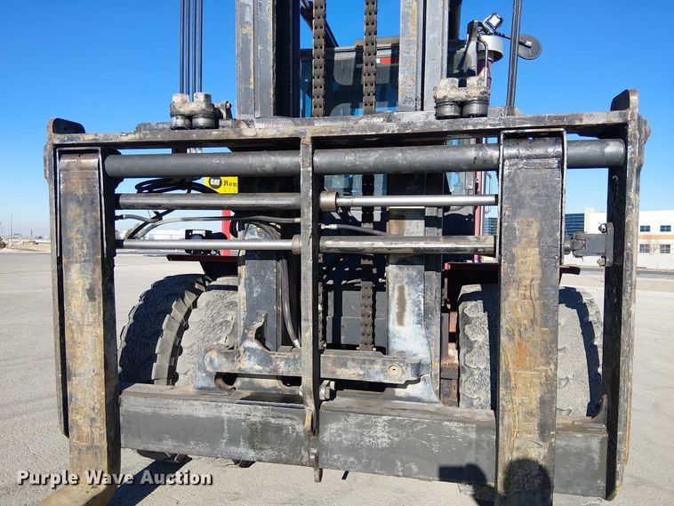 image for item EE5147 2009 Taylor TXH400L forklift