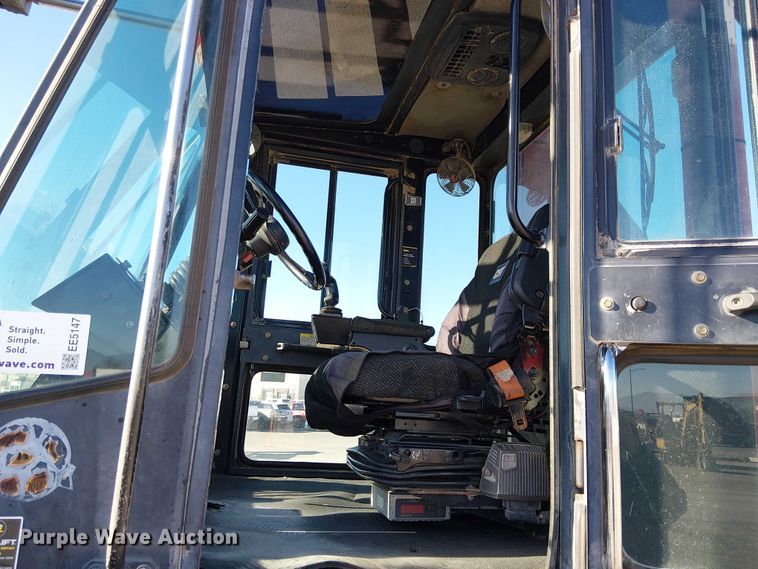 image for item EE5147 2009 Taylor TXH400L forklift