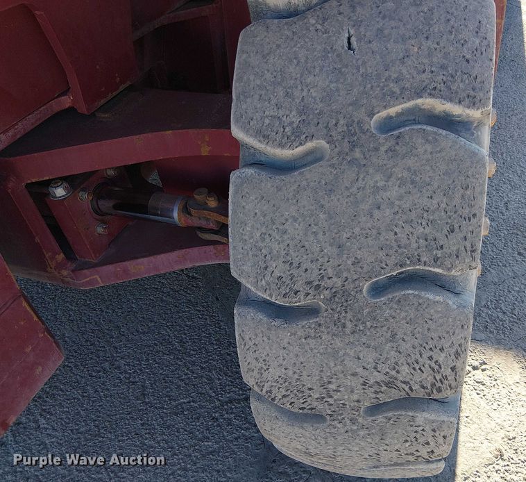 image for item EE5147 2009 Taylor TXH400L forklift