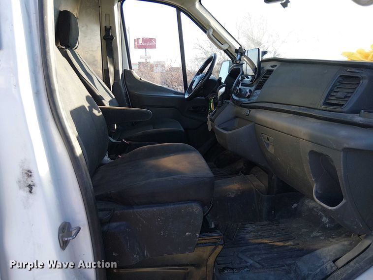 image for item EE5148 2020 Ford Transit 350 utility van