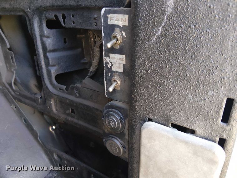 image for item EE5148 2020 Ford Transit 350 utility van