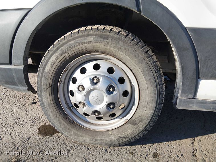 image for item EE5148 2020 Ford Transit 350 utility van