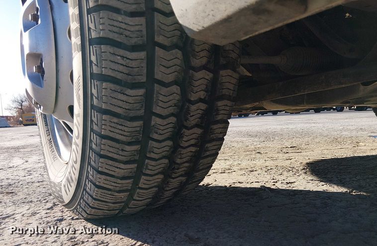 image for item EE5148 2020 Ford Transit 350 utility van