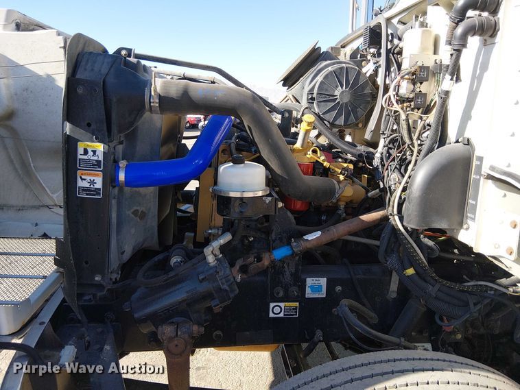 image for item EE5149 2007 Peterbilt 335 utility / service truck