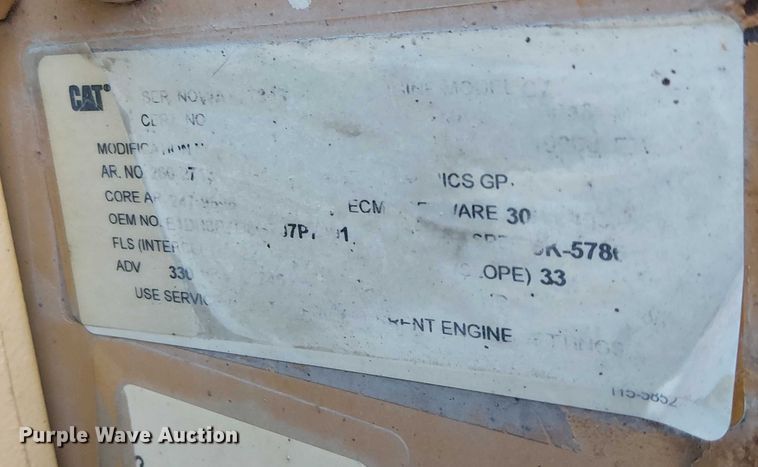 image for item EE5149 2007 Peterbilt 335 utility / service truck