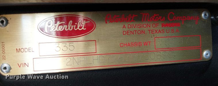 image for item EE5149 2007 Peterbilt 335 utility / service truck