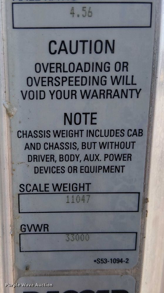 image for item EE5149 2007 Peterbilt 335 utility / service truck