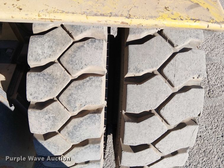 image for item EE5150 1998 Caterpillar DP90 forklift