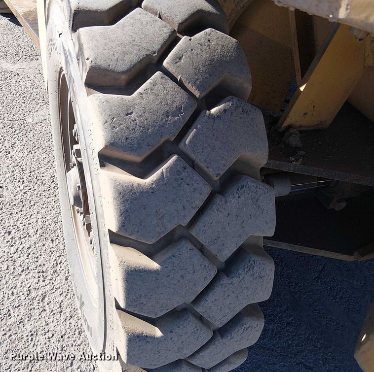 image for item EE5150 1998 Caterpillar DP90 forklift