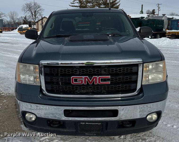image for item EF2370 2011 GMC Sierra 2500HD Ext. Cab pickup truck