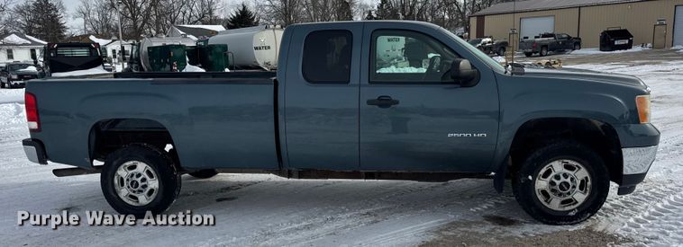 image for item EF2370 2011 GMC Sierra 2500HD Ext. Cab pickup truck