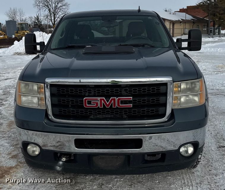 image for item EF2371 2011 GMC Sierra 2500HD Ext. Cab pickup truck