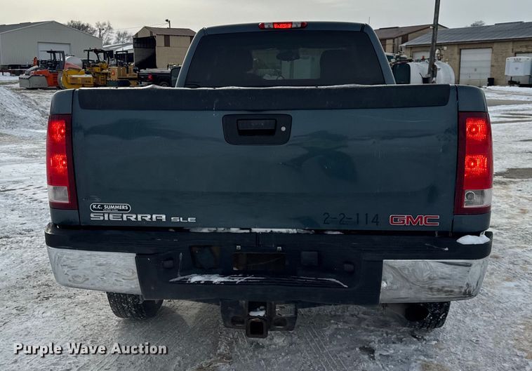 image for item EF2371 2011 GMC Sierra 2500HD Ext. Cab pickup truck