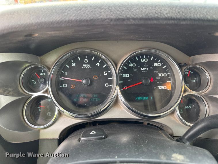 image for item EF2371 2011 GMC Sierra 2500HD Ext. Cab pickup truck