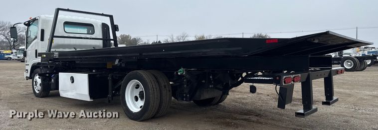 image for item EG1828 2022 Isuzu NRR rollback truck