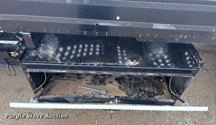 image for item EG1828 2022 Isuzu NRR rollback truck