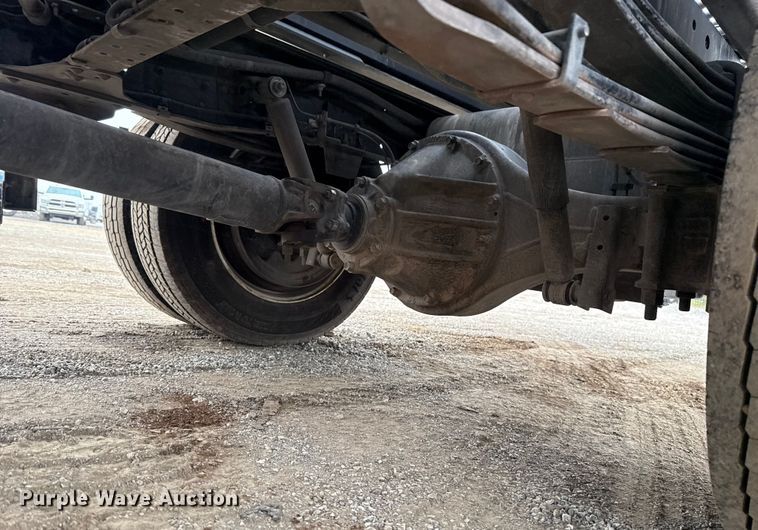 image for item EG1828 2022 Isuzu NRR rollback truck