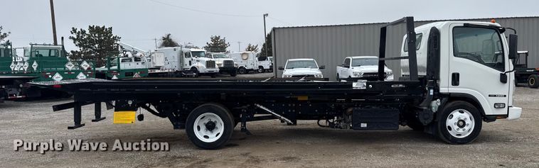 image for item EG1828 2022 Isuzu NRR rollback truck