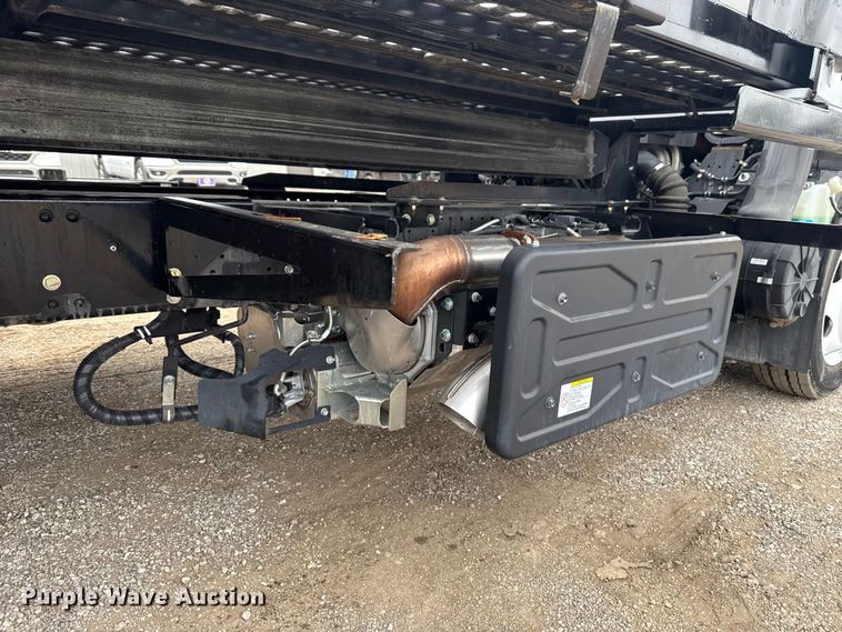 image for item EG1828 2022 Isuzu NRR rollback truck